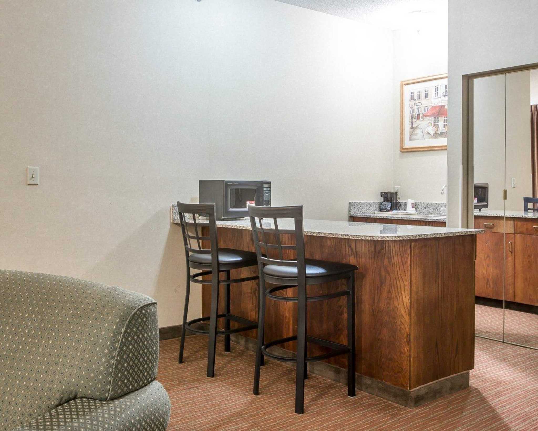 Comfort Suites Omaha East-Council Bluffs