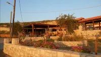 Begeti Bay Hotel فنادق في Skaleta