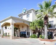 Quality Inn & Suites Near University Hotels in Waco