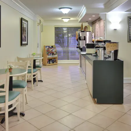 Motel 6 North Little Rock, AR - McCain Отели в г. Норт-Литл-Рок