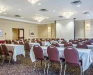 Comfort Inn & Suites Near Burke Mountain Hotels in Lyndonville
