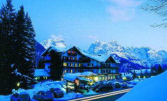 Hotel Lorenzetti - Housity