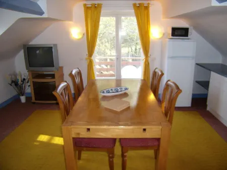 Studios les Iris Отели в г. Буре