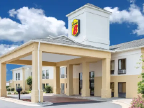 Super 8 by Wyndham Clemmons/Bermuda Run/Winston-Salem I-40 Hotels in Forsyth County