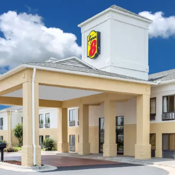 Super 8 by Wyndham Clemmons/Bermuda Run/Winston-Salem I-40