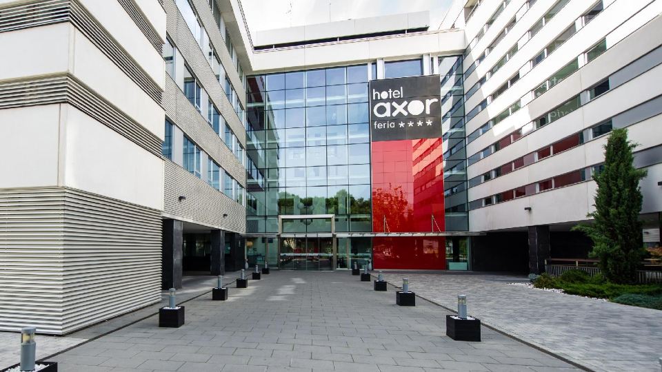 Axor Feria Hotel - Free Airport Shuttle Bus