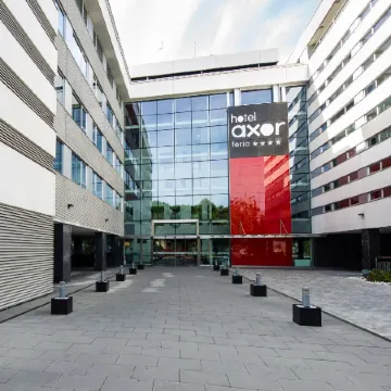 Axor Feria Hotel - Free Airport Shuttle Bus