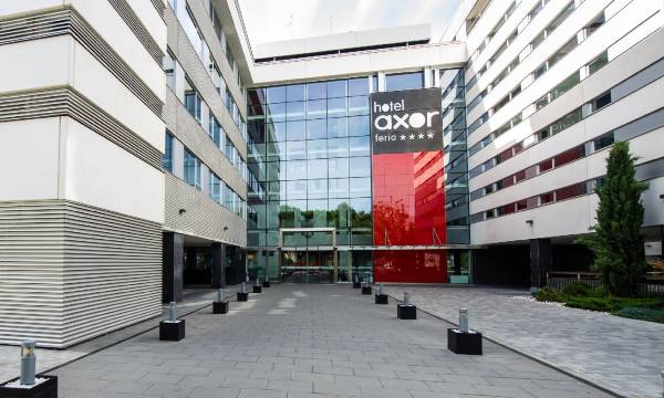 Axor Feria Hotel - Free Airport Shuttle Bus