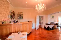 The Horn of Plenty Hotels in Milton Abbot
