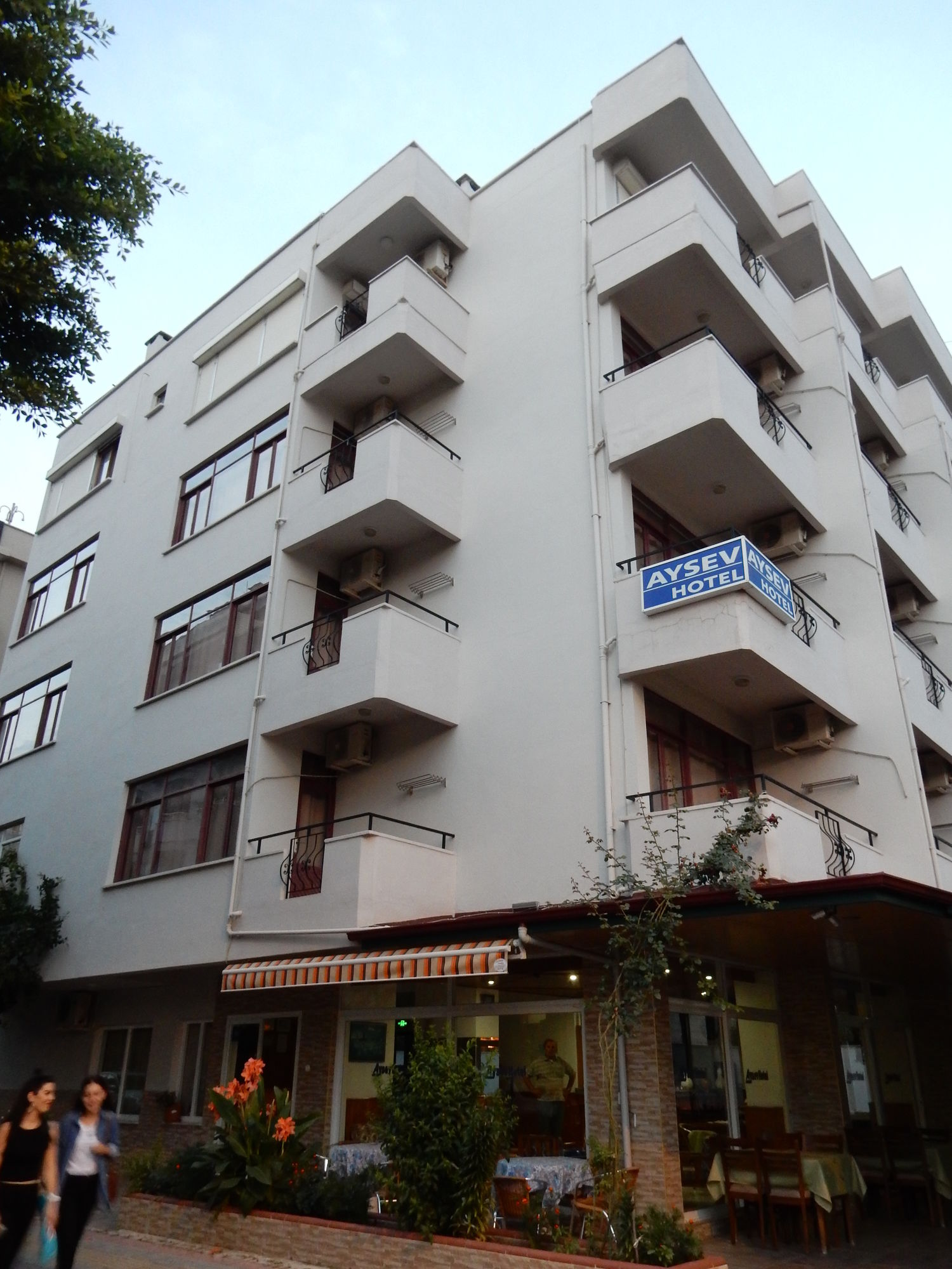 Aysev Hotel