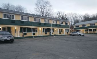 Dartmouth Motor Inn