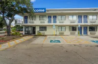 Motel 6 College Station, TX - Bryan Các khách sạn gần Sweet Home Delta Gamma