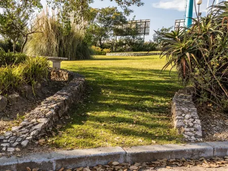 Campanile Lisboa Sud - Setubal Отели рядом со станцией Setubal Railway Station