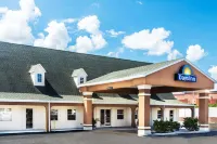 Days Inn by Wyndham Lake City I-75 Hotels in Columbia County
