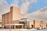 Ramada by Wyndham Marquette Hotels near Presque Isle Park