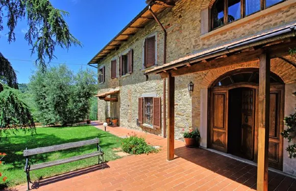 羅倫納別墅酒店