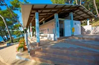 Arena Indije Mobile Homes Hôtels à : Pjescana Uvala