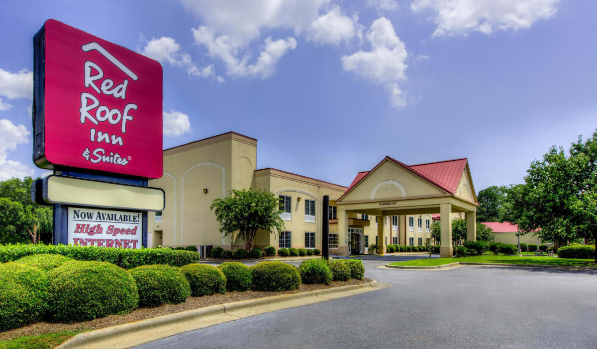 Red Roof Inn & Suites Albany, GA