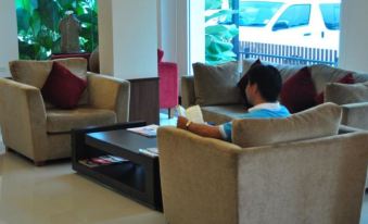 Avion Hotel