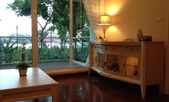 Chao Phraya River Front Villa