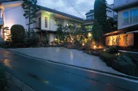 Zaimoku Sakaeya Ryokan Hotel a 