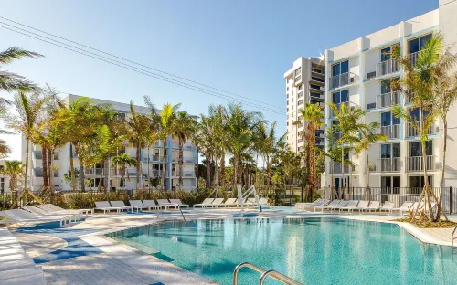 Plunge Beach Resort فنادق في Lauderdale-by-the-Sea
