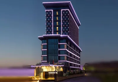 Golden Tulip Istanbul Bayrampasa Hotels near TemPoint AVM