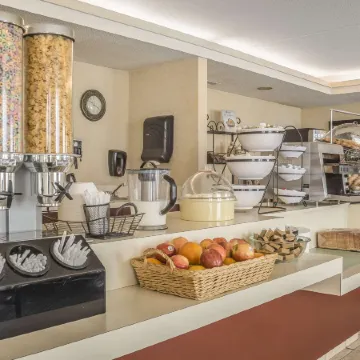Comfort Suites Отели рядом с достопримечательностью «Стадион «Ти-Ди Стэдиум»»