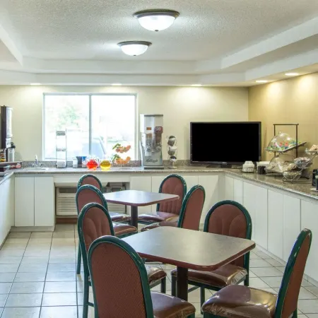 Rodeway Inn