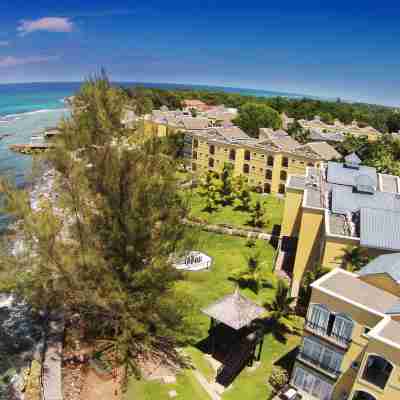 Jewel Paradise Cove Adult Beach Resort & Spa – All Inclusive Hotel Exterior