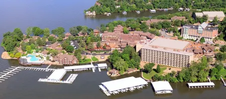 Margaritaville Lake Resort Lake of the Ozarks Отели в г. Осейдж Тауншип