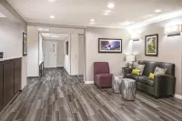 La Quinta Inn & Suites by Wyndham Houston Baytown East