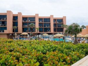 Oceanique Resort by Capital Vacations