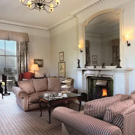 Macdonald Leeming House