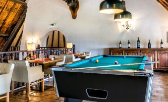 Les Bains Gardians