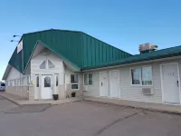 Perfect Inns & Suites Hotels near Weyburn Energy Innovation Centre