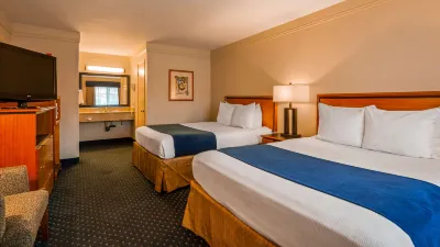 Best Western San Diego Pacific Beach/Mission Bay Отели рядом с достопримечательностью «Ислямски център на Сан Диего»