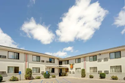 Super 8 by Wyndham Moorhead Hotels in Moorhead