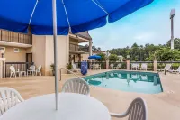 Quality Inn Walterboro - Pools