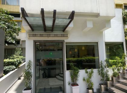 Lemon Tree Hotel, Udyog Vihar, Gurugram