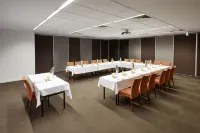 Dandenong Central Apartments Official Hotels in Doveton