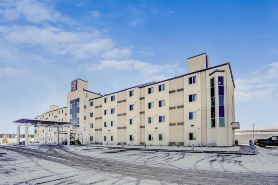 Motel 6 Grande Prairie, AB