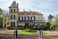 Château de Champlong Table Hôtel Golf & Spa