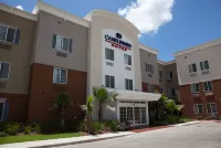 Candlewood Suites Alexandria Hotels in Alexandria