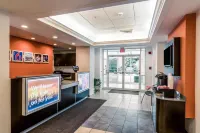 Motel 6 West des Moines, IA Hotels in Waukee