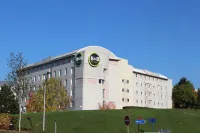 巴黎戴高樂機場B&B住宿加早餐飯店 Fresque Mermoz dans la lumière des Andes附近的飯店