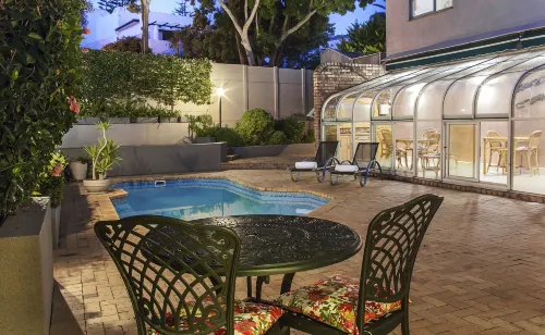 Maroela House Guest Accommodation Hotels in Bellville