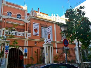 Hostal San Vicente II - Hostales