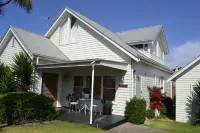 Ruby's Queenscliff Hotels in Portsea