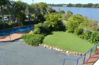 Taree Motor Inn - Pools